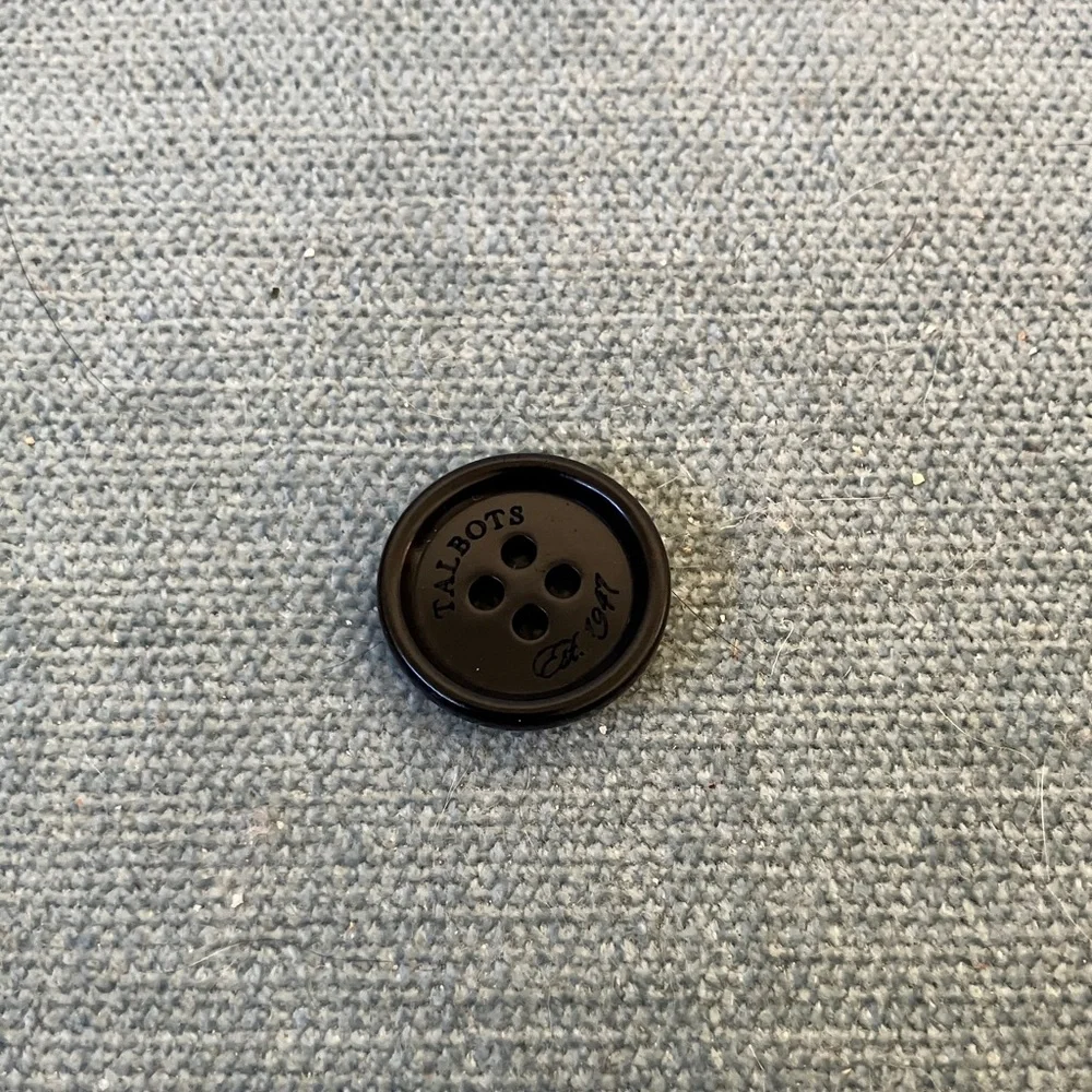 Talbots Button - Picture 1 of 1